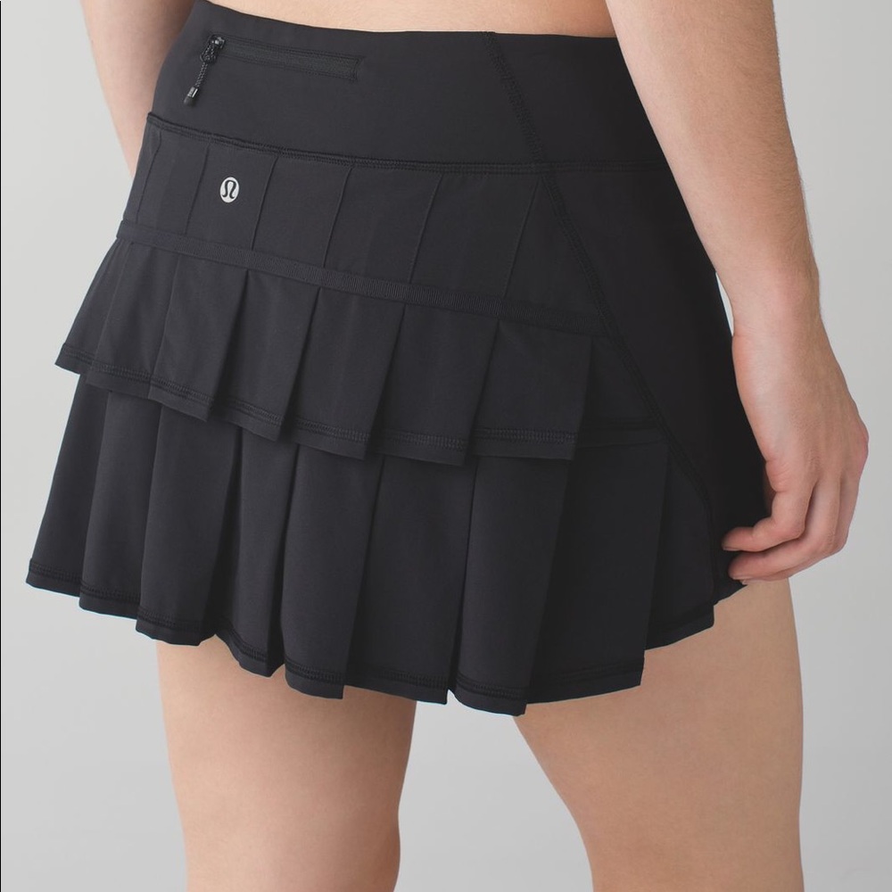 LuluLemon Lost in Pace black tennis skirt